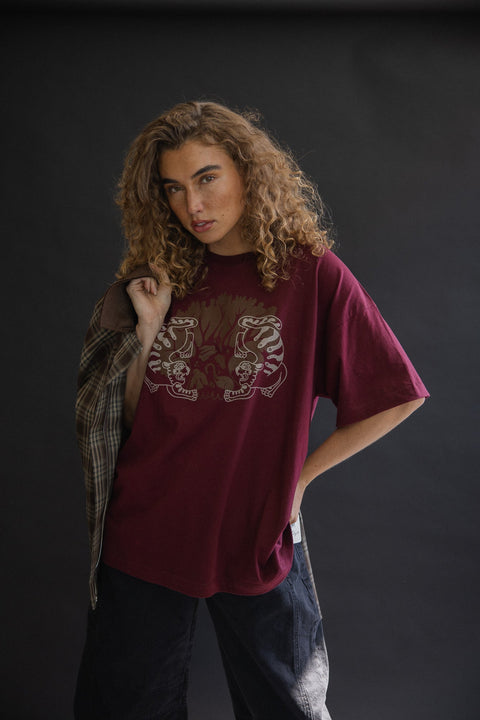 PLAYERAS Playeras T-shirt Universal Animal Maroon Premium Tee Xl